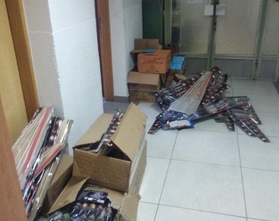 Oduzeta veća količina petardi, raketa i vatrometa