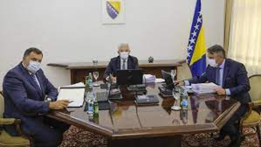 Raskošno Predsjedništvo BiH: Za poklone kupovali i zlato!