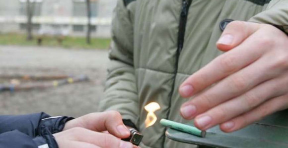 Dječaku raketa raznijela šaku za Novu godinu