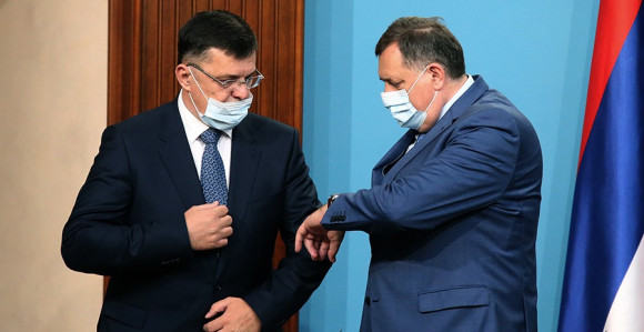 Stotine hiljada KM za aviokarte, Dodik trošio i za maske