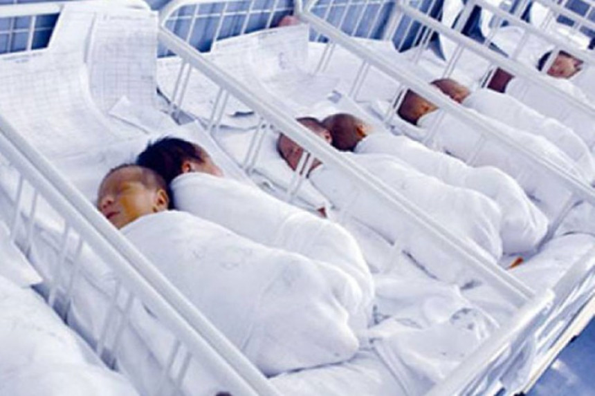 У УКЦ-у рођено 12 беба, 9 дјевојчица и три дјечака