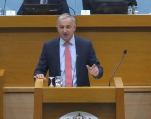 Niko se ne smije poigravati s Republikom Srpskom
