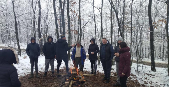 SREĆNA BADNJICA: Najljepše je sa našim narodom (Foto)