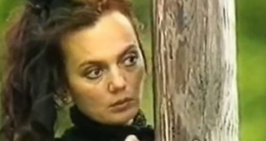 Позната српска глумица на просјачком штапу