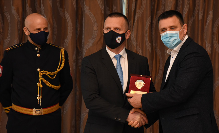 Nešto ne štima u SNSD-u: Gdje nestade Lukač?