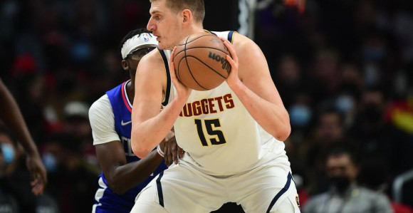 Dabl-dabl Jokića u porazu Denvera od Klipersa