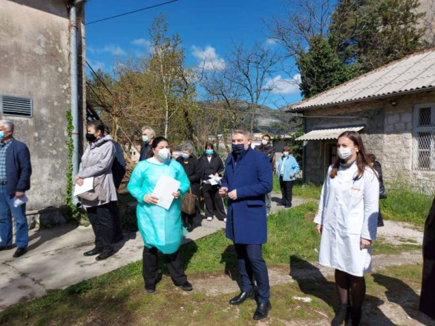 16 domova zdravlja ulazi u trezorski sistem plaćanja