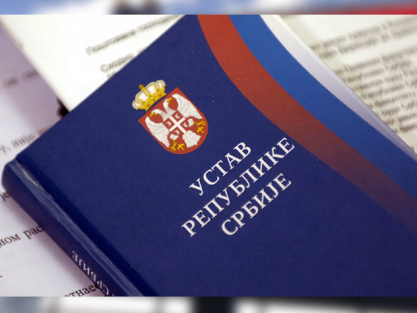 Građani Srbije sutra izlaze na referendum