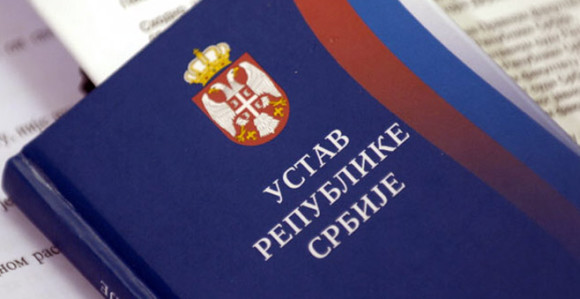 Građani Srbije sutra izlaze na referendum