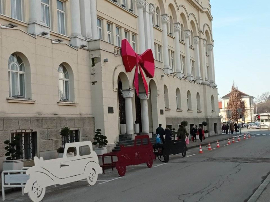 Državljanima Srbije besplatan parking i ove godine