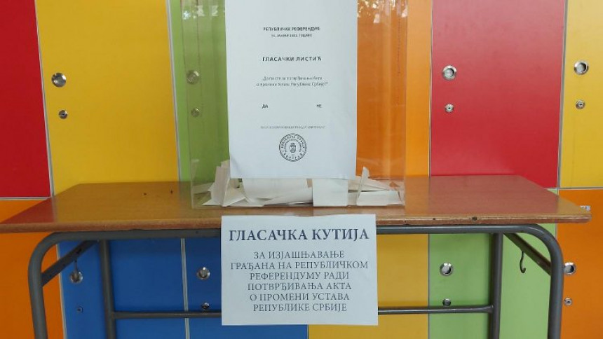 Србија: Затворена бирачка мјеста, завршено гласање