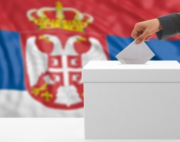 Građani Srbije danas odlučuju o promjeni Ustava
