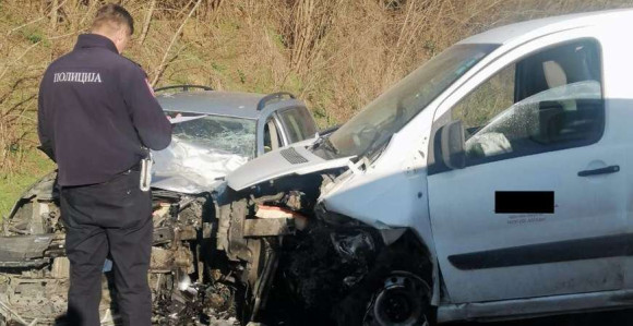 Udes na putu Zvornik-Bijeljina: Dvoje povrijeđeno