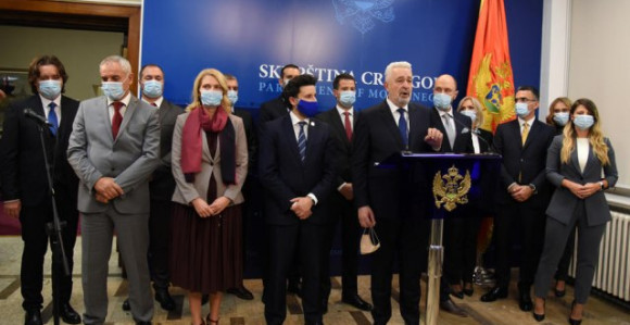 Haos u Vladi Crne Gore: Posvađali se ministri