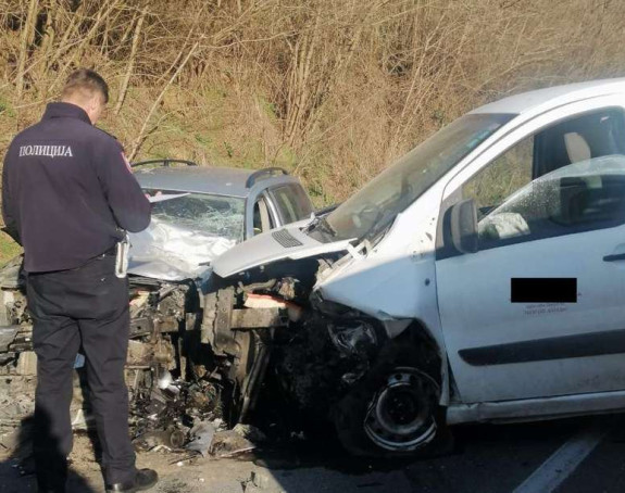 Udes na putu Zvornik-Bijeljina: Dvoje povrijeđeno