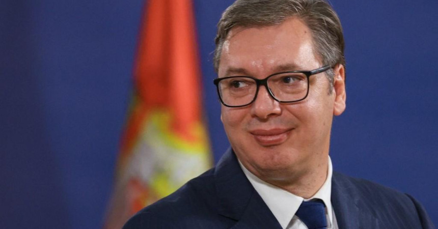 Vučićeva poruka: Nema povlačenja! Pobijedićemo ih sve!