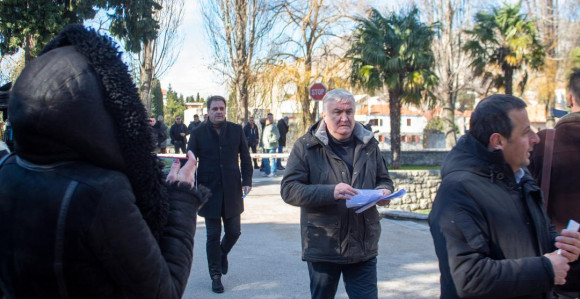 Vukanoviću zabranjen ulazak, Govedarica i Krunić na Skupštini