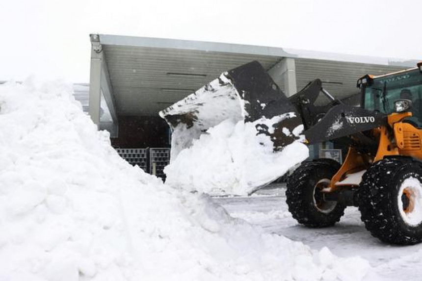 Snježna oluja napravila haos na sjeveru Evrope