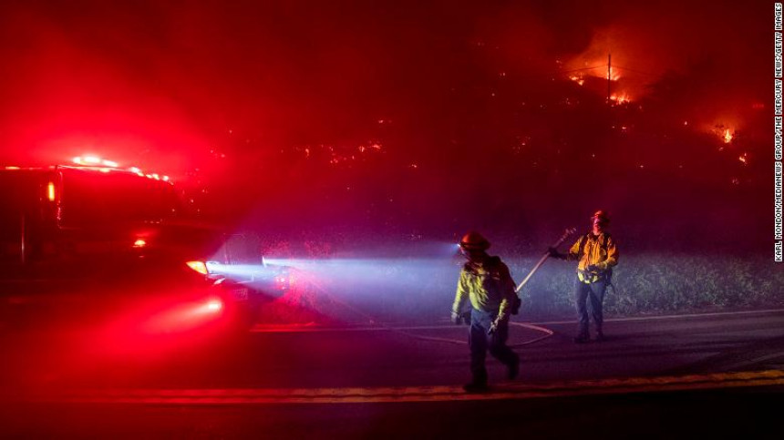 Požar u Kaliforniji, evakuisane stotine ljudi