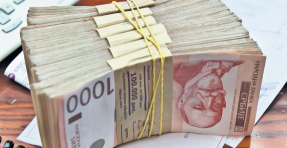 Srbija: 944.000 mladih se prijavilo za novčanu pomoć