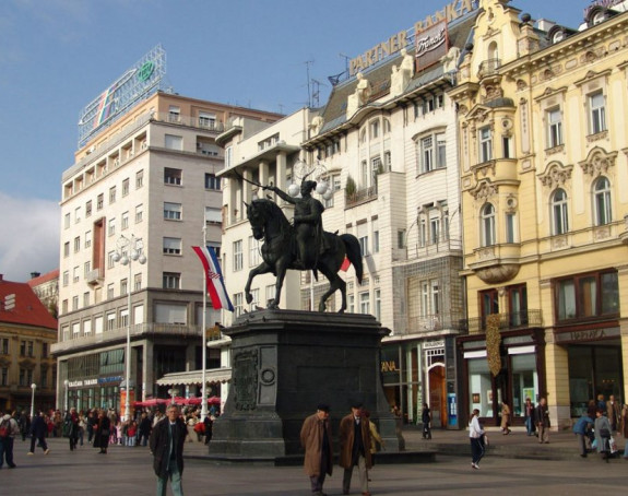 Подршка Москви у центру Загреба: “Не дирајте Русију”