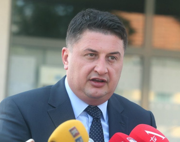 SNSD kao vraća nadležnosti, a SDA im kao ne da