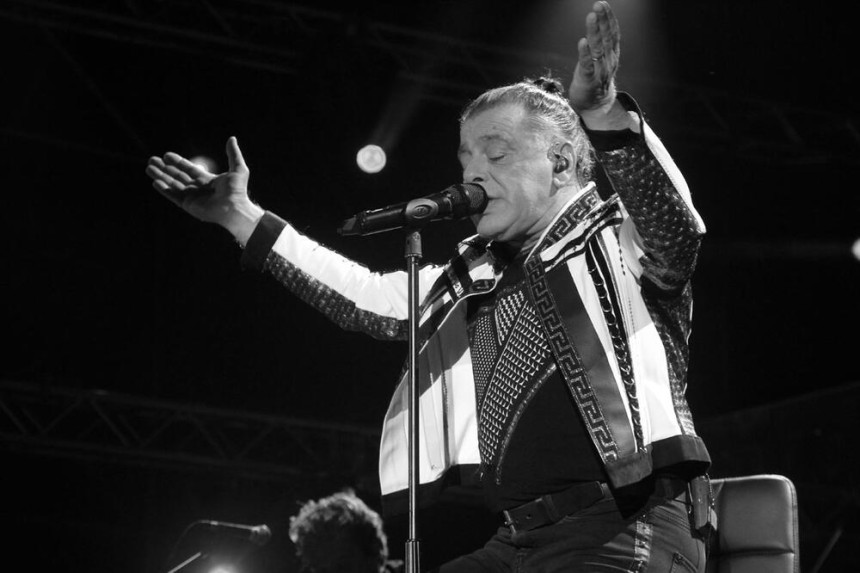 Aki će sutra biti sahranjen uz ovu pesmu!