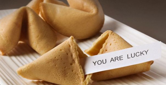 Koristio brojeve iz kolačića sreće pa osvojio lutrijsku premiju!