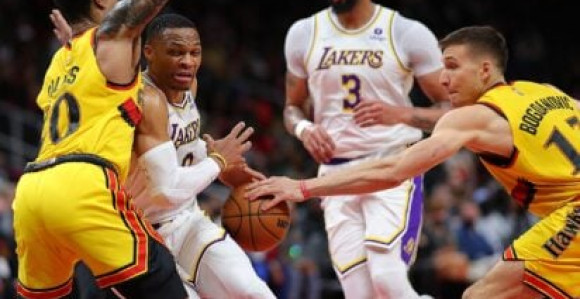 Atlanta pobijedila Lejkerse, Bogdanović 10 poena