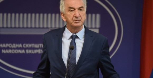 Zapleli su se, ne znaju šta da rade sutra na sjednici