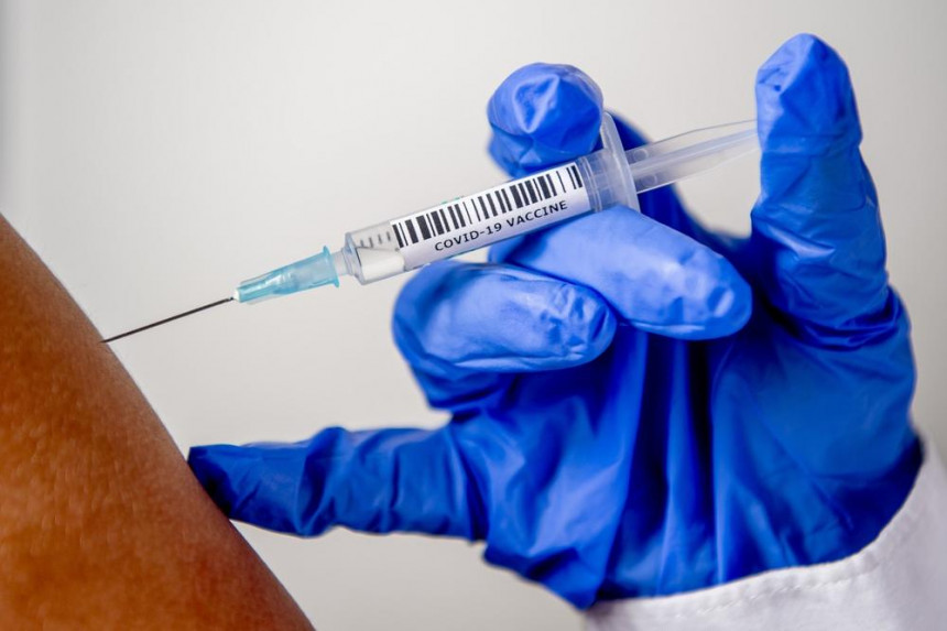 Фајзер тражи у САД вакцинацију млађих од пет година