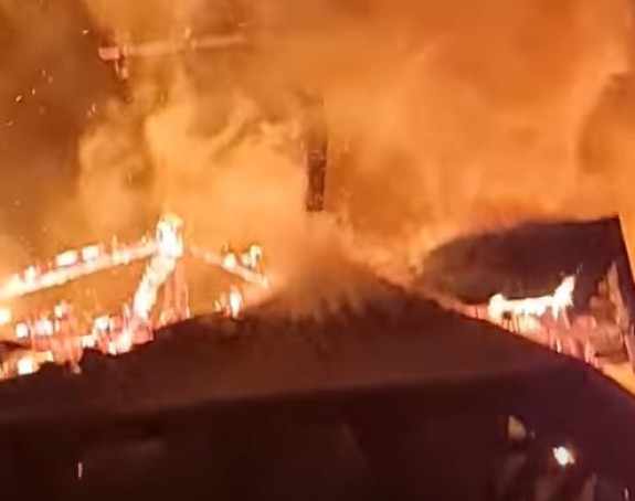 Велики пожар у манастиру: Ватра захватила конак