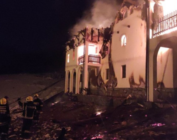 Љубовија: Пожар у манастиру угашен, штета огромна