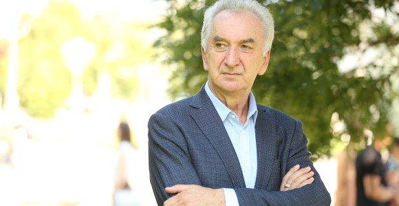 Očigledno se radi o obmani i alibiju da se SNSD vrati u BiH