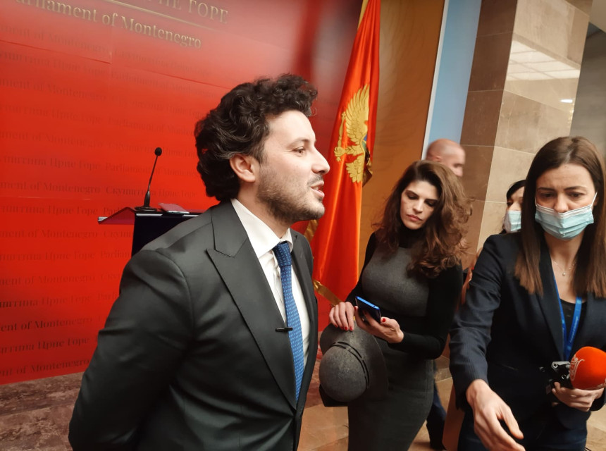 Abazović se prvi put oglasio nakon pada Vlade CG