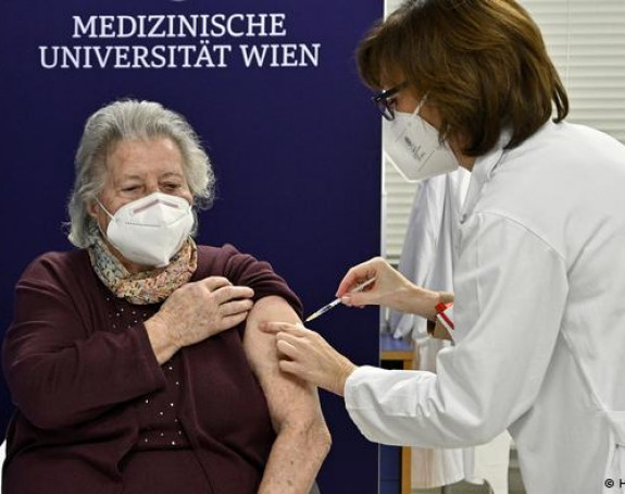 Аустрија: Од данас обавезна вакцинација