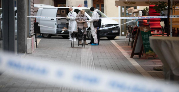 Ubistvo u Rijeci: Muškarac usmrtio ženu u restoranu