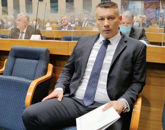 Nešić Đilasu: Među Srbima nema i ne smije biti granica!