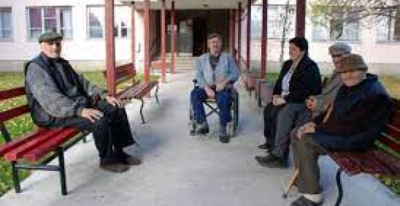 Penzije povećane za 4%, a smještaj u domu veći za 20%