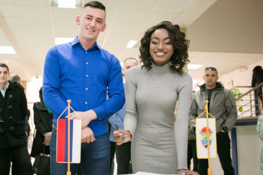 Test za koronu spojio Ljubinjca i Amerikanku (VIDEO)