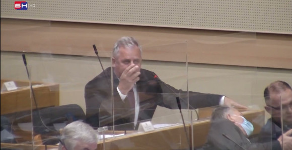 Ima šefova stranaka čija imovina prelazi milijardu (VIDEO)