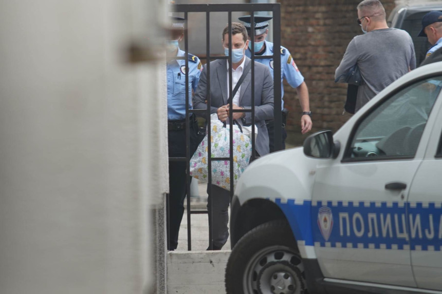 Nakon pet mjeseci Bojić i Zeljković izlaze na slobodu