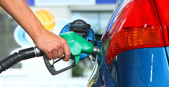 Od danas u Srbiji ograničene cijene dizela i benzina