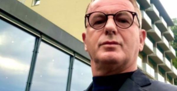 Ćira živi u kolibi u Nemačkoj i bavi se poljoprivredom!