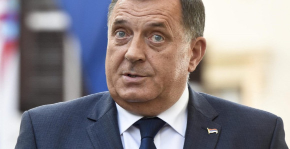 БЛООМБЕРГ: ЕУ спремила санкције Додику, али и Српској