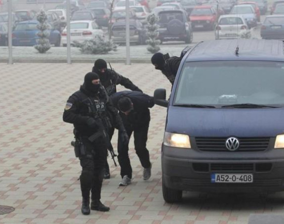 Uhapšeni Nikolić dovodi se u vezu ubistva policajaca?