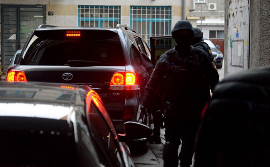 Policija u akciji u Hercegovini, hapse švercere oružjem