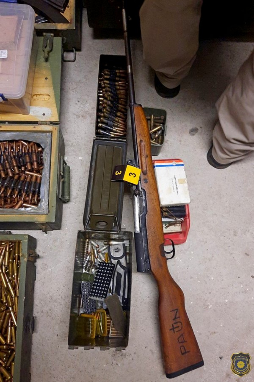 ФУП ухапсила двије особе због шверца оружја у Чапљини