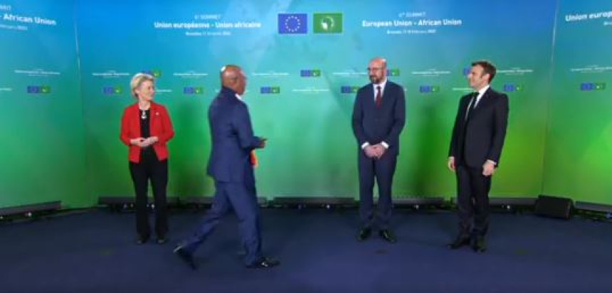 Skandal: Ministar zanemario Ursulu fon der Lajen