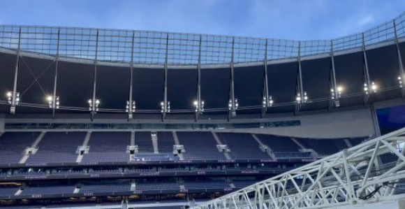 Otkazana utakmica, oluja nosi krov stadiona (VIDEO)